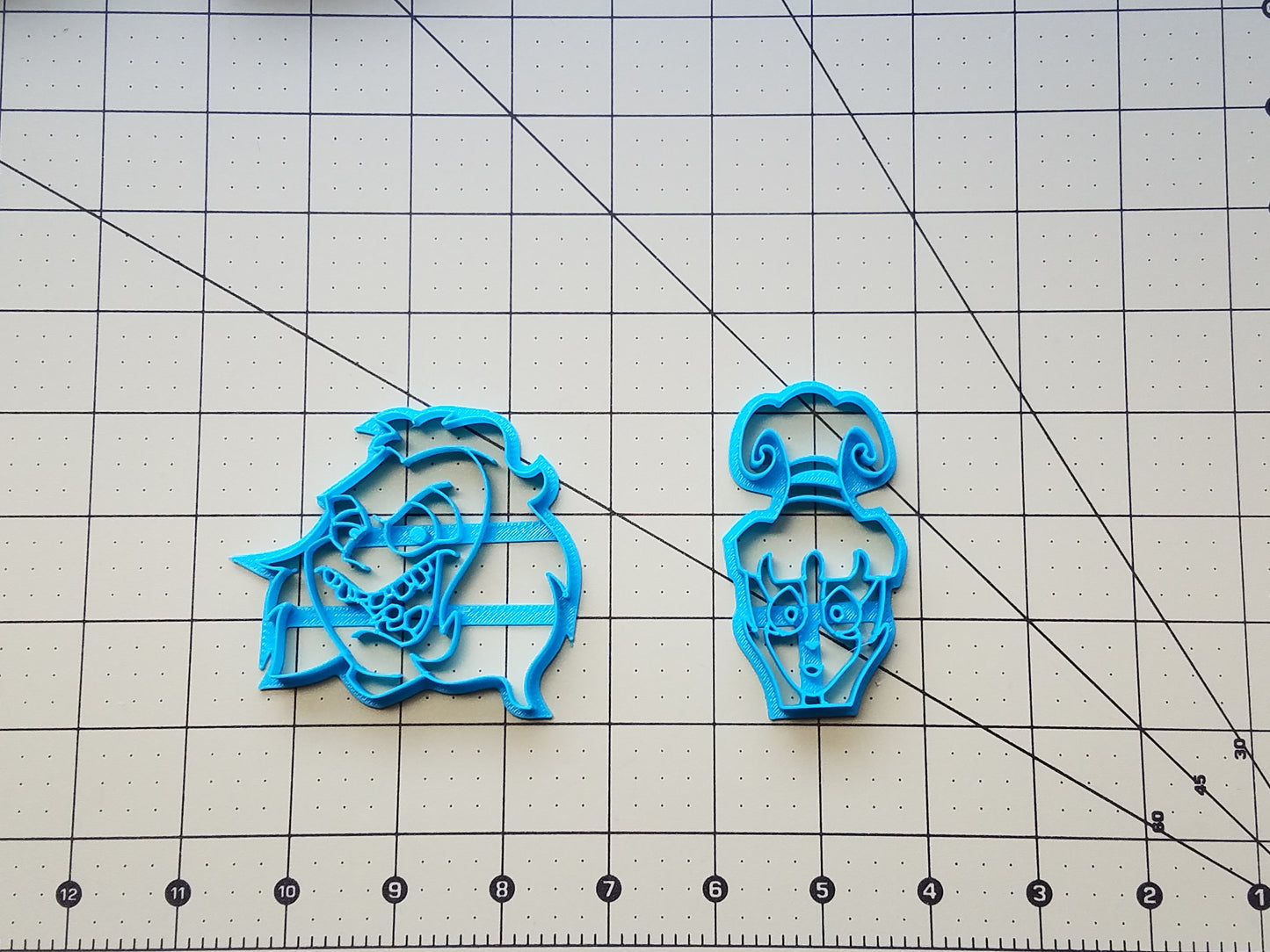 Beetlejuice And Lydia 4" Cookie Cutter